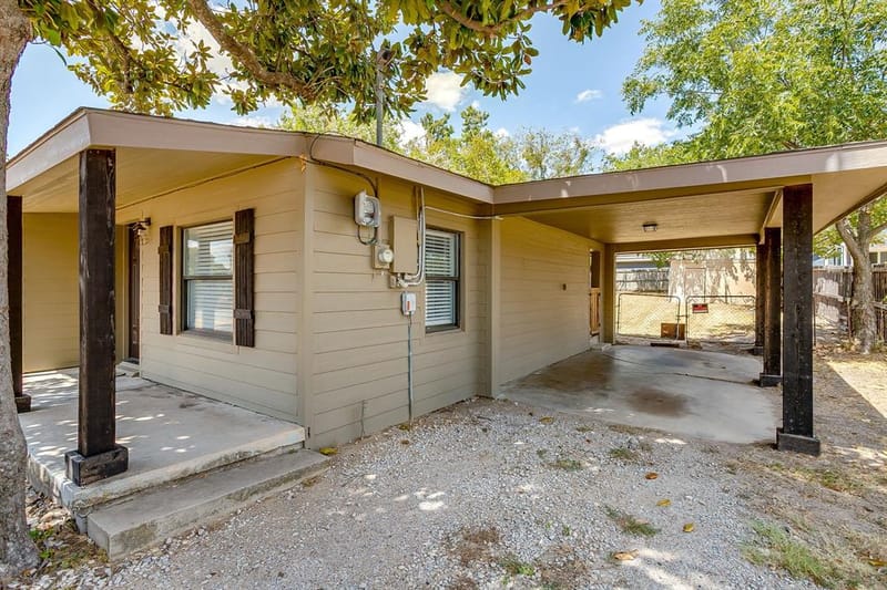 913 Jameson Street, Weatherford TX 76086 - Photo 3