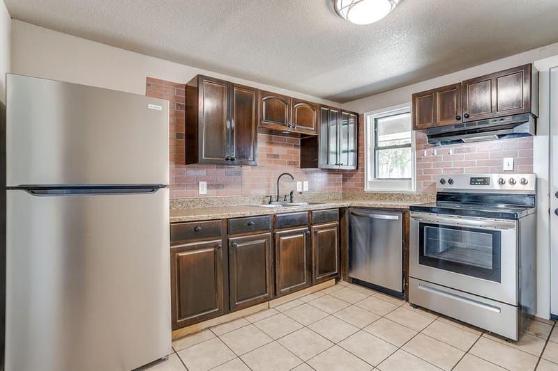 913 Jameson Street, Weatherford TX 76086 - Photo 10