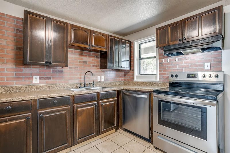 913 Jameson Street, Weatherford TX 76086 - Photo 11