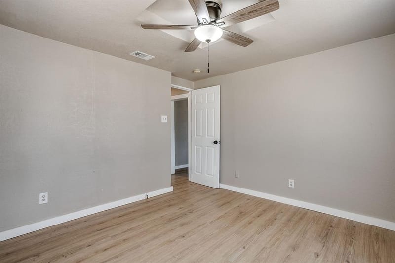 913 Jameson Street, Weatherford TX 76086 - Photo 21