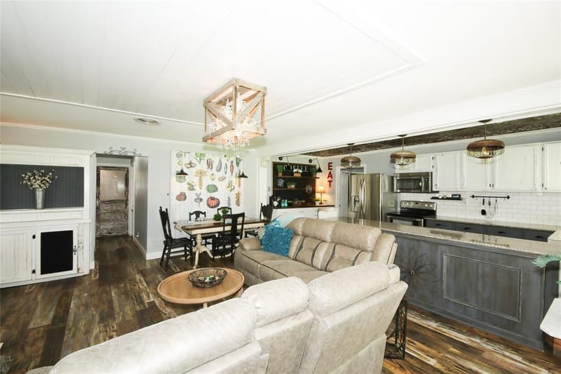 367 Hillcroft Drive, Weatherford TX 76087 - Photo 8