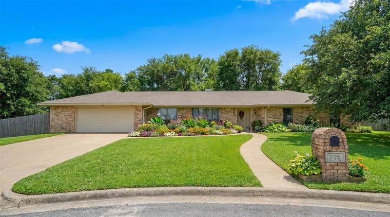 715 Hopper Ct., Winnsboro TX 75494