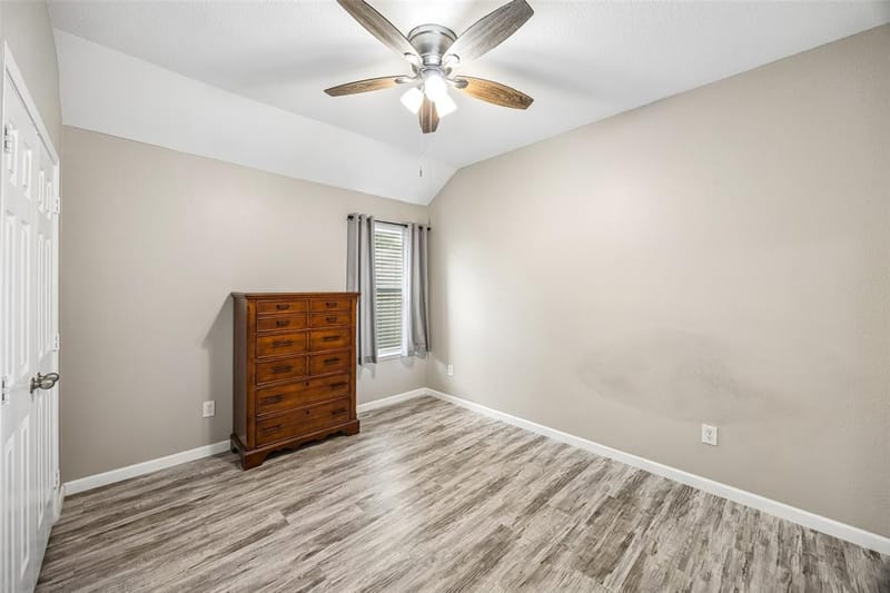 949 Chestnut Lane, Saginaw TX 76179 - Photo 22