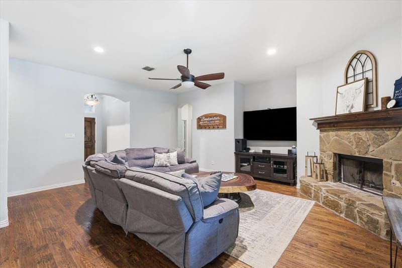 145 Foxpointe Circle, Weatherford TX 76087 - Photo 12