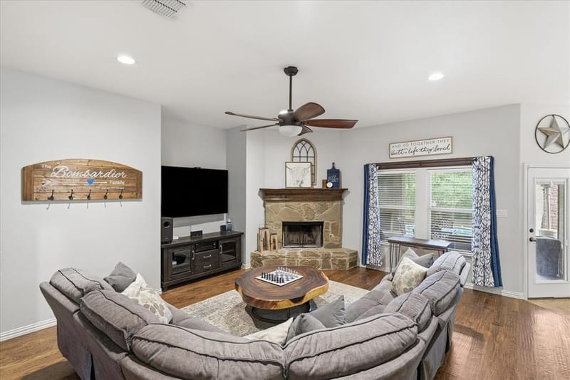 145 Foxpointe Circle, Weatherford TX 76087 - Photo 9