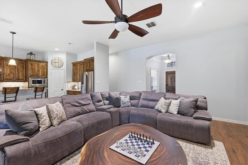 145 Foxpointe Circle, Weatherford TX 76087 - Photo 11