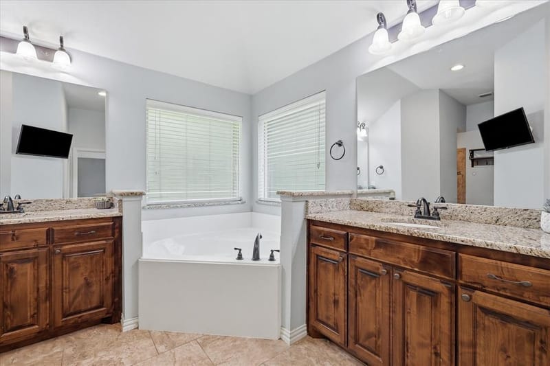 145 Foxpointe Circle, Weatherford TX 76087 - Photo 21