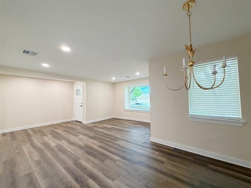 4909 Loch Lomond Drive, Waco TX 76710 - Photo 6