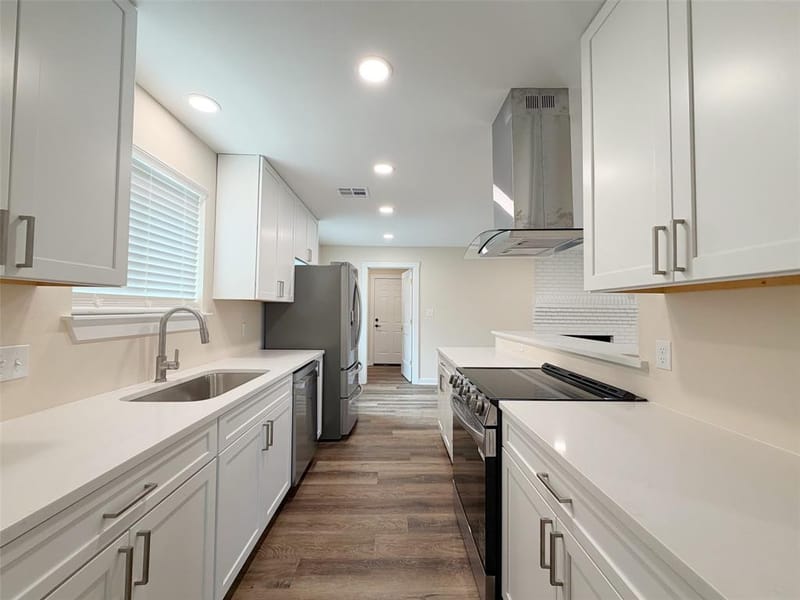 4909 Loch Lomond Drive, Waco TX 76710 - Photo 8