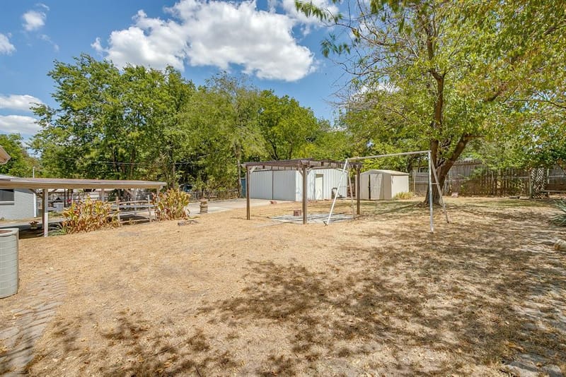 302 Case Street, Weatherford TX 76086 - Photo 33