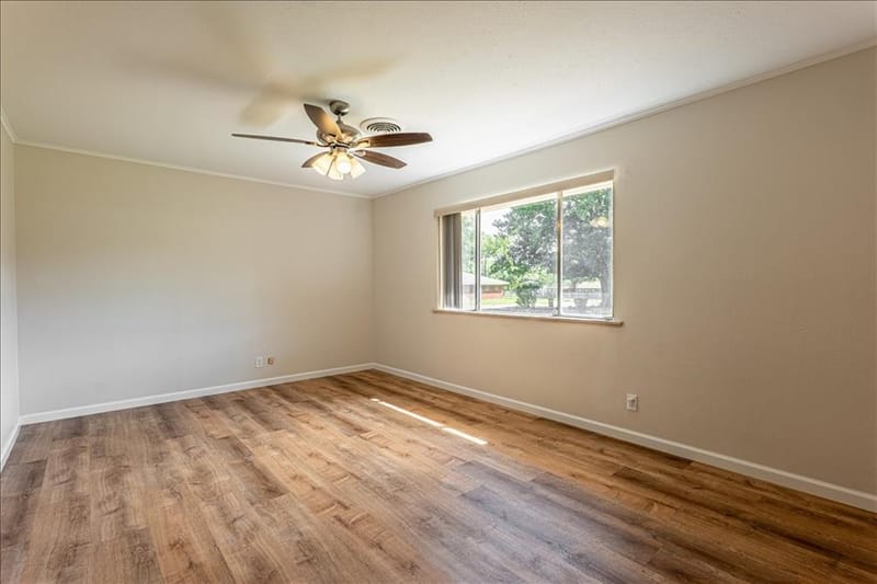 1762 N McCart Street, Stephenville TX 76401 - Photo 6