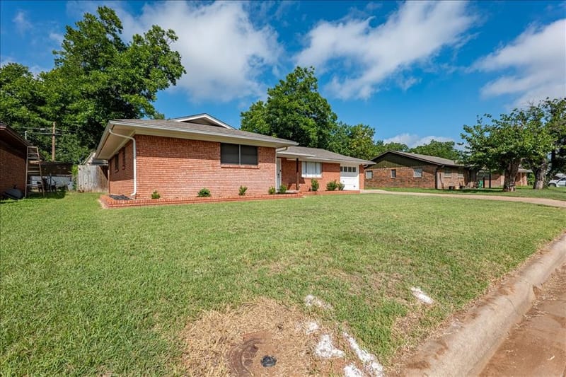 1762 N McCart Street, Stephenville TX 76401 - Photo 36