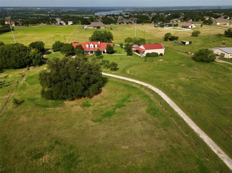 1808 Teller Bell Lane, Granbury TX 76049 - Photo 36
