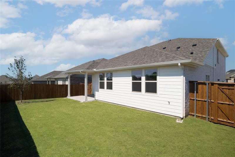 3049 Hollybrook Lane, Anna TX 75409 - Photo 2
