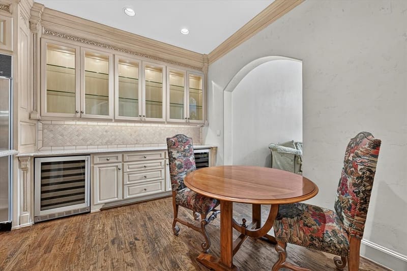 3535 GILLESPIE Street # 104, Dallas TX 75219 - Photo 15