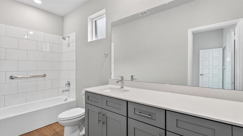 4928 SIMMENTAL Drive, Arlington TX 76001 - Photo 20