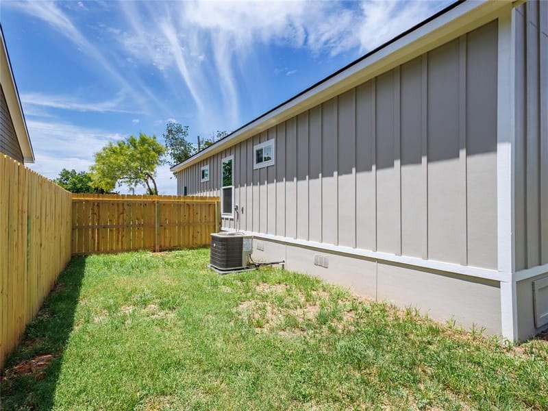2902 Avenue D, Brownwood TX 76801 - Photo 14