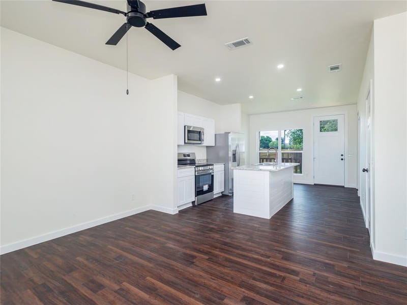 2902 Avenue D, Brownwood TX 76801 - Photo 4