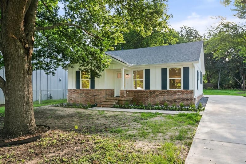 315 BURDETTE Avenue, Sherman TX 75090 - Photo 3