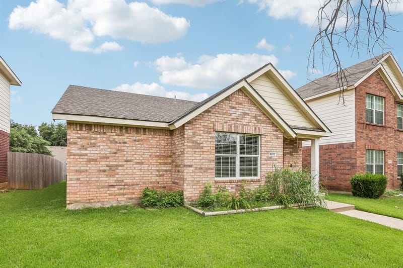 9012 Wayne Street, Cross Roads TX 76227 - Photo 3