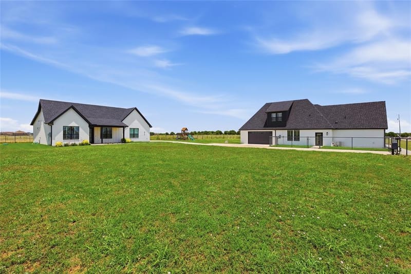 508 Private Access 233114, Godley TX 76044 - Photo 2