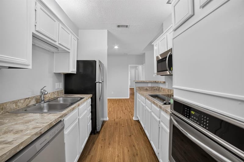 2101 Count Fleet Drive # 511, Arlington TX 76011 - Photo 9