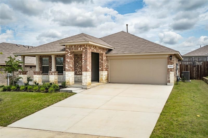 5901 Harvey Gap Lane, Denton TX 76226 - Photo 3