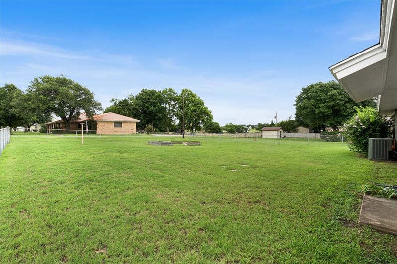 603 E 5th Street, Muenster TX 76252 - Photo 20
