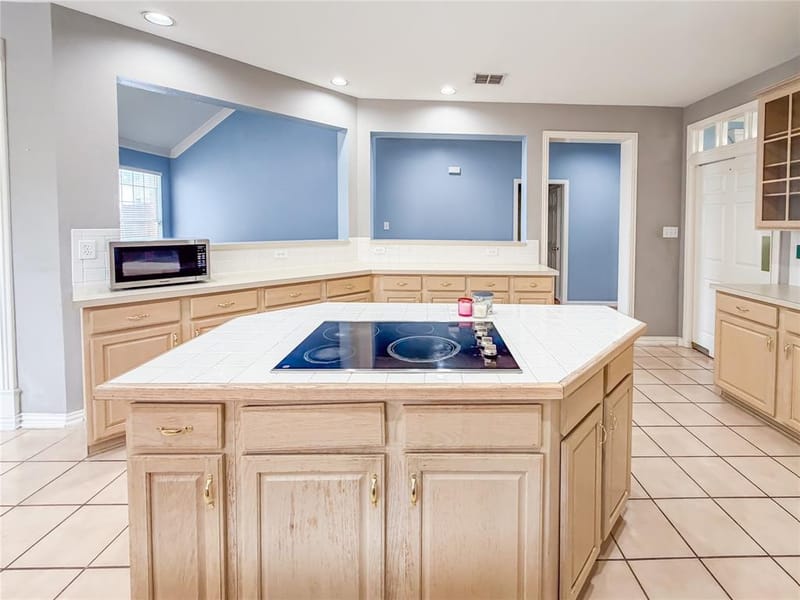 6214 Hidden Springs Lane, Garland TX 75044 - Photo 12