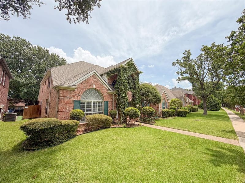 6214 Hidden Springs Lane, Garland TX 75044 - Photo 4