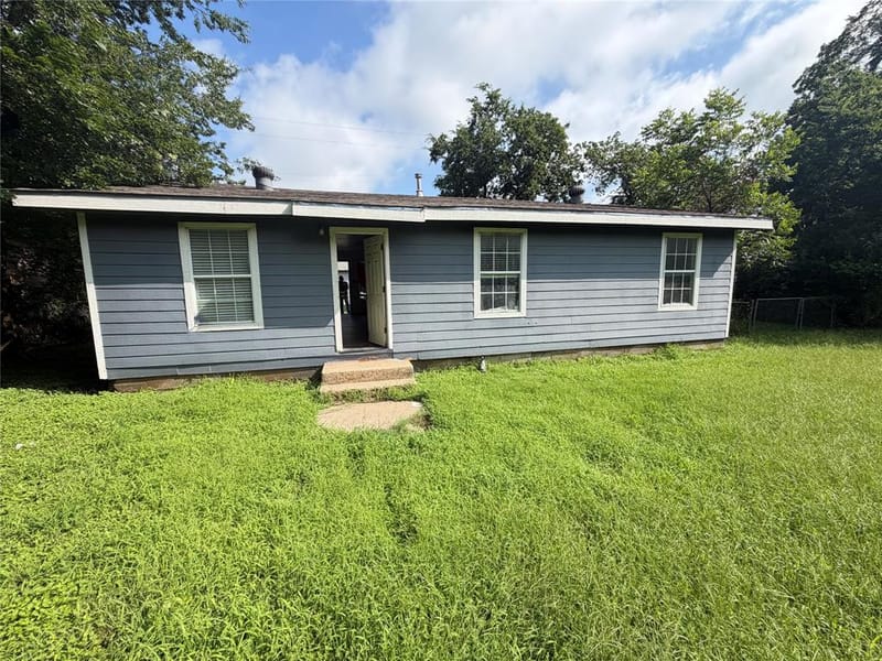 504 Morgan Street, Cleburne TX 76031 - Photo 14