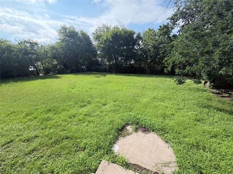 504 Morgan Street, Cleburne TX 76031 - Photo 11