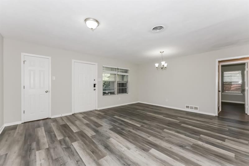 1327 Templecliff Drive, Dallas TX 75217 - Photo 2