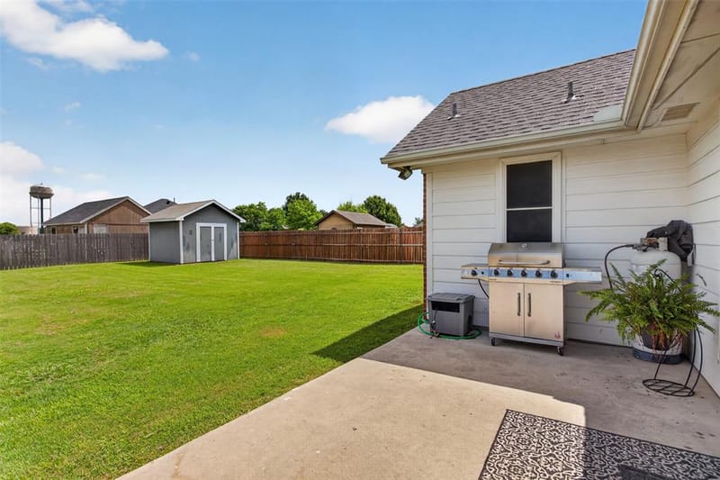 100 Radecke Road, Krum TX 76249 - Photo 27