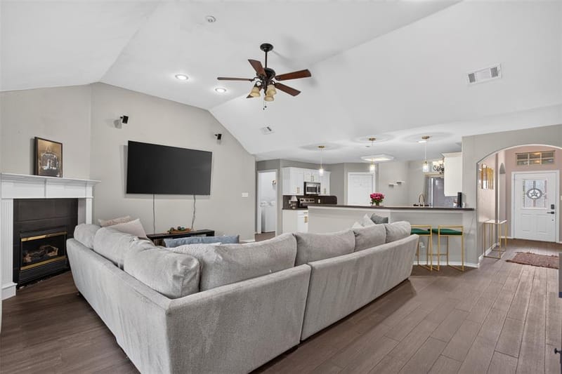 100 Radecke Road, Krum TX 76249 - Photo 12