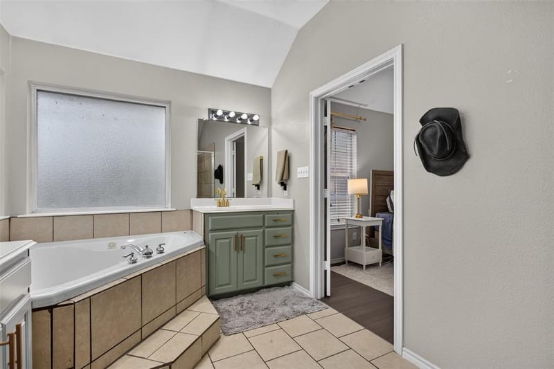 100 Radecke Road, Krum TX 76249 - Photo 26