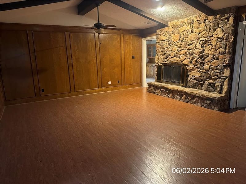 103 Red Bud Court, Oak Leaf TX 75154 - Photo 4