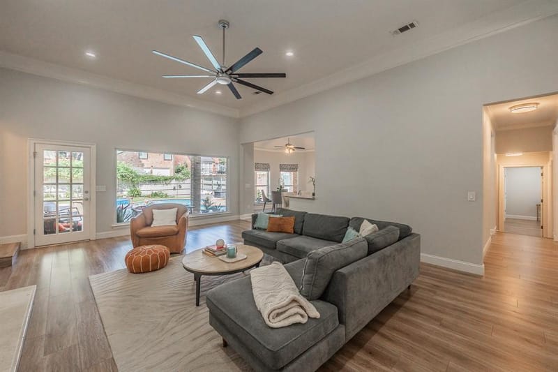 4313 Fannin Drive, Irving TX 75038 - Photo 7