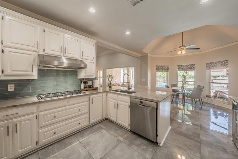 4313 Fannin Drive, Irving TX 75038 - Photo 10
