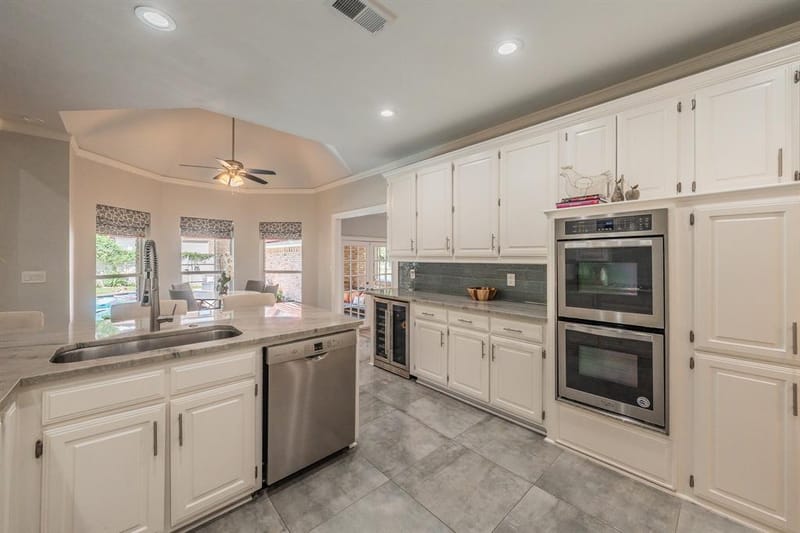 4313 Fannin Drive, Irving TX 75038 - Photo 11