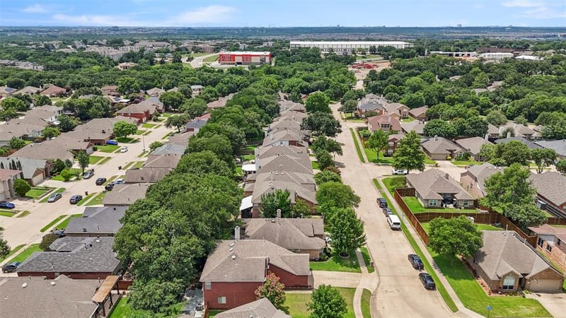 903 Summerbrook Drive, Euless TX 76040 - Photo 34
