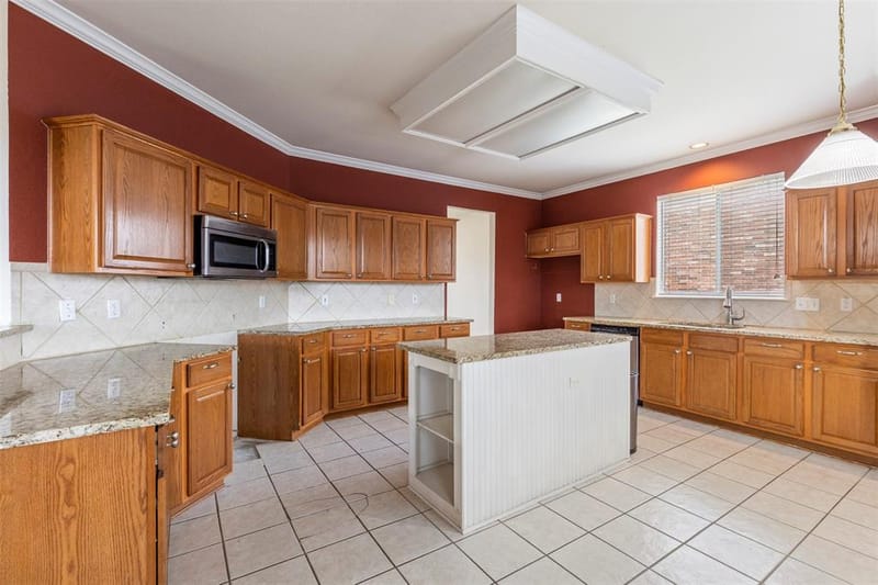 903 Summerbrook Drive, Euless TX 76040 - Photo 10