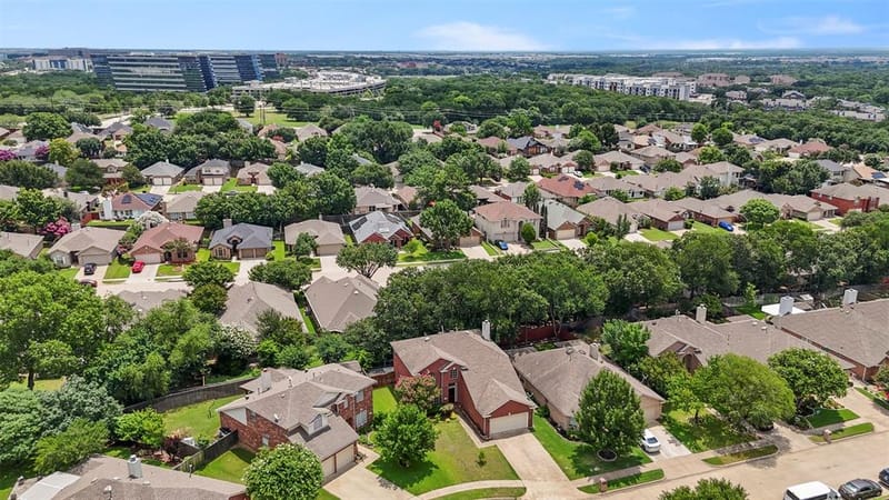 903 Summerbrook Drive, Euless TX 76040 - Photo 35