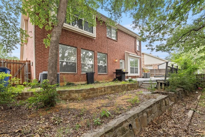 903 Summerbrook Drive, Euless TX 76040 - Photo 31