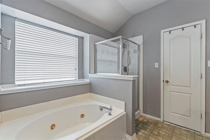903 Summerbrook Drive, Euless TX 76040 - Photo 21