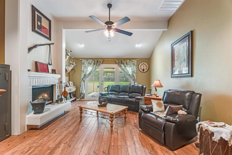 4001 Bandera Drive, Granbury TX 76049 - Photo 24