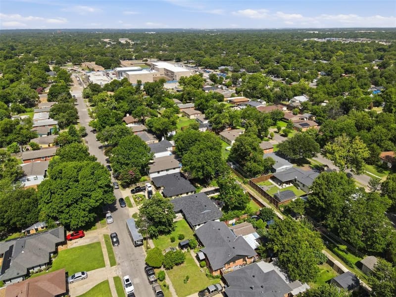 2903 Healey Drive, Dallas TX 75228 - Photo 32
