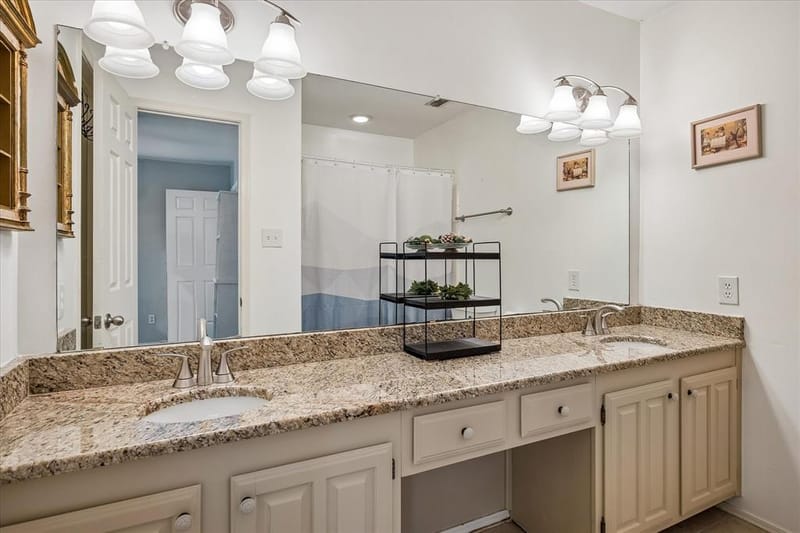 301 Stoneledge Drive, Irving TX 75063 - Photo 20