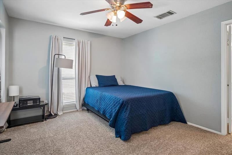 301 Stoneledge Drive, Irving TX 75063 - Photo 19