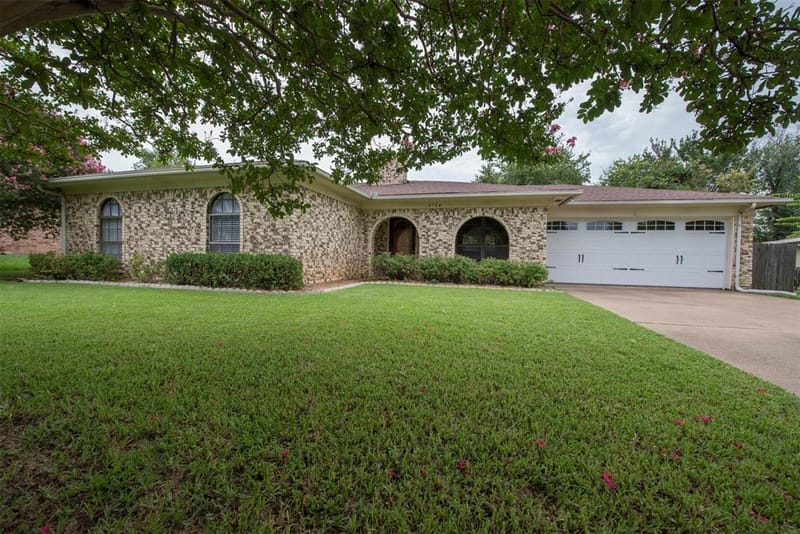 8704 Irongate Drive, North Richland Hills TX 76182 - Photo 2